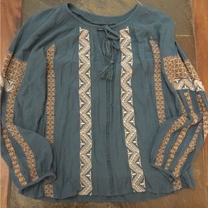 American Eagle Women’s Teal Blue Boho Embroidered Crinkle Tassel Blouse Sz M